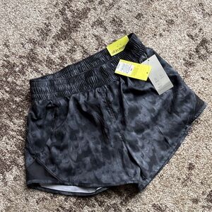 all in motion Black Subtle Pattern Running Shorts